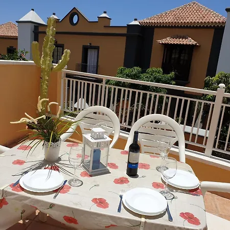 Apartamento Mit Beheiztem Gemeinsamem Pool By Interhome