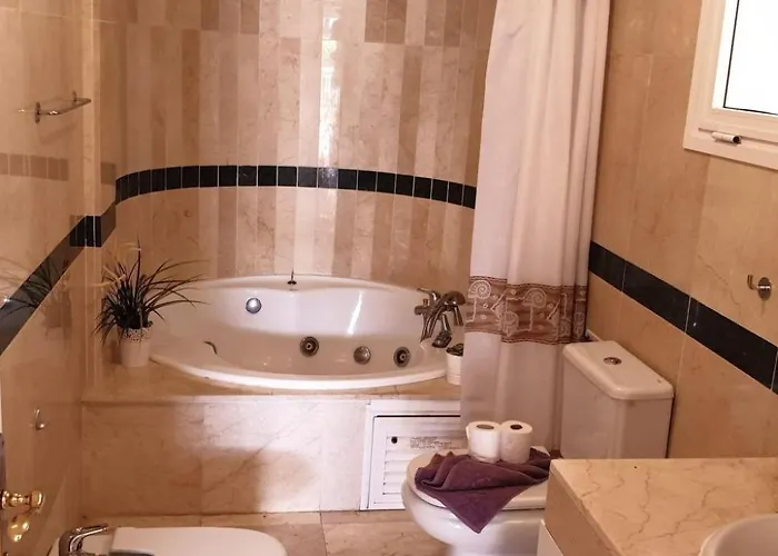 Mit Beheiztem Gemeinsamem Pool By Interhome Apartman *