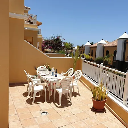 Mit Beheiztem Gemeinsamem Pool By Interhome * אדחה