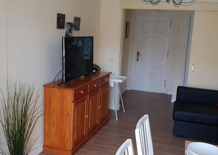 Apartamento Mit Beheiztem Gemeinsamem Pool By Interhome